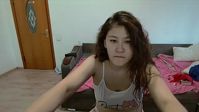 Riz girl online show from 10/26/25, 10:54