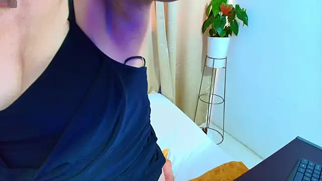 yulina xue online show from 09/29/25, 09:19