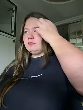 remirann  online show from 12/21/24, 02:47