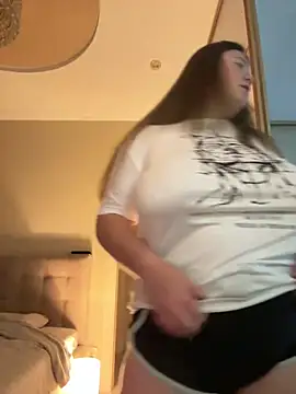 remirann  online show from 12/24/24, 04:40