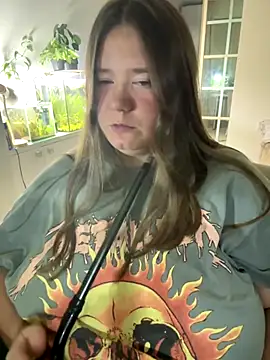 remirann  online show from 09/16/25, 08:21