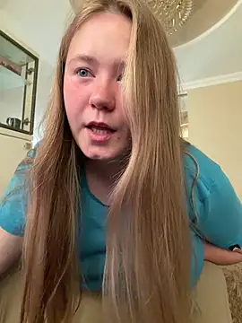 remirann  online show from 06/30/26, 11:44