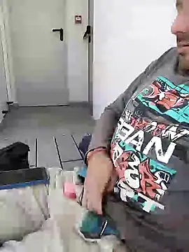 juandi21cm online show from 02/06/25, 01:21