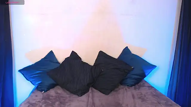 Agatha Tenebris online show from 03/04/25, 06:29