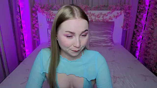 LilyStarlight online show from 06/28/26, 03:23
