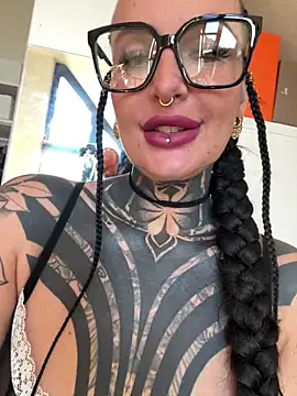 InkedBiitch online show from 03/02/26, 07:15