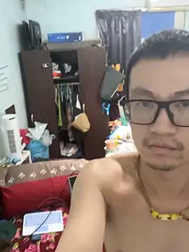 Exposedsian online show from 04/11/26, 04:17