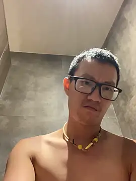 Exposedsian online show from 05/31/26, 10:44