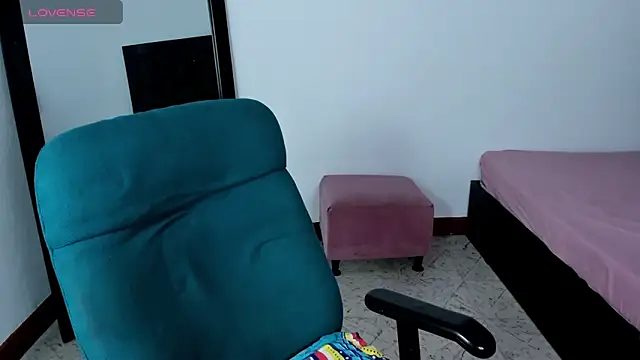 MaiaPetitte  online show from 12/30/24, 01:25