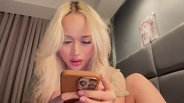 Carrie Colbyxx online show from 03/05/25, 05:18