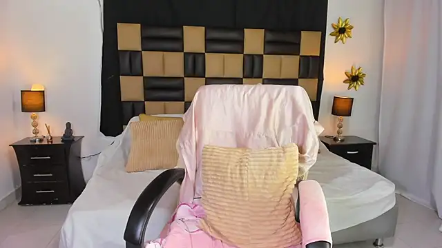 BarbieKano online show from 11/27/25, 11:51