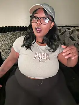 NikkiNoelanii online show from 04/23/26, 11:20