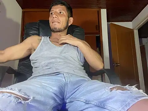 thadeo horny online show from 04/23/26, 10:56