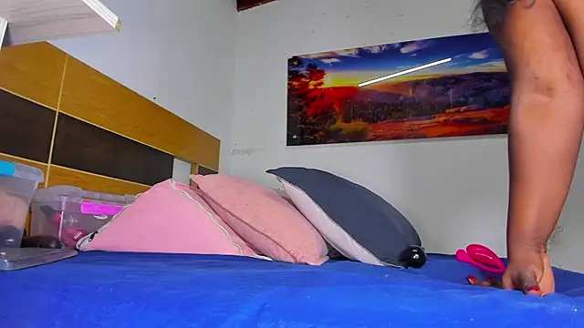  ebony-queen  online show from 02/10/25, 11:57