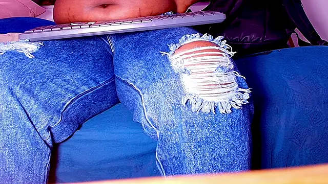  ebony-queen  online show from 09/26/25, 01:15