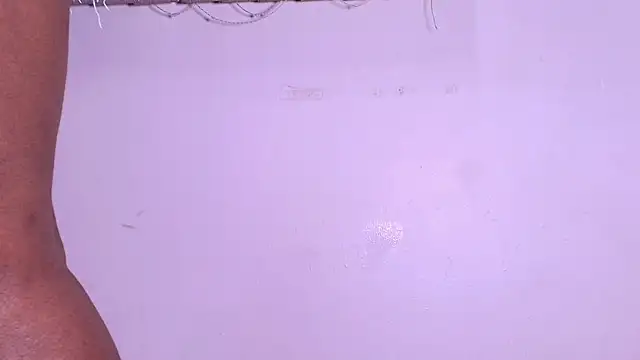  ebony-queen  online show from 09/27/25, 11:59