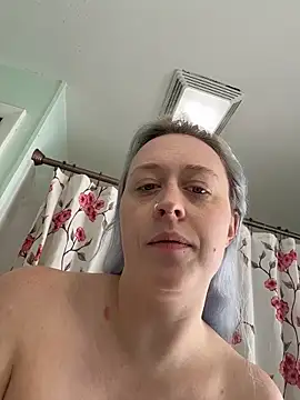 Snapshot of ursluttygf chatting on 02/08/26, 06:33 ursluttygf online show from 02/08/26, 06:33