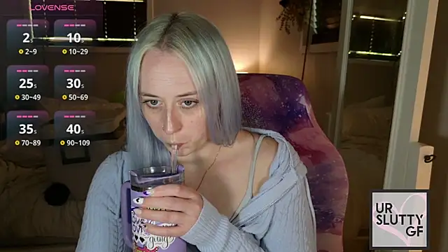 ursluttygf online show from 06/18/26, 10:36