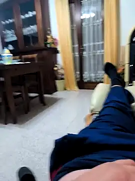 manuel9428 online show from 11/19/25, 09:48