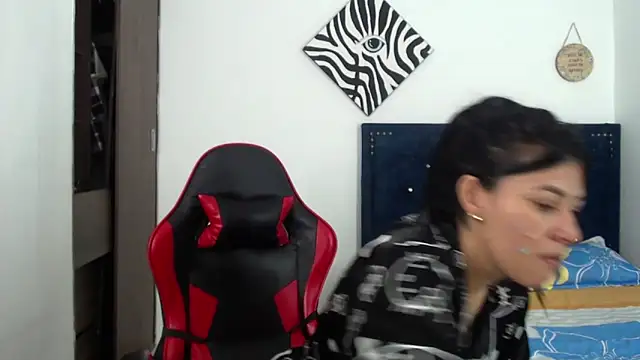 QueenSquirt  online show from 03/21/26, 08:23