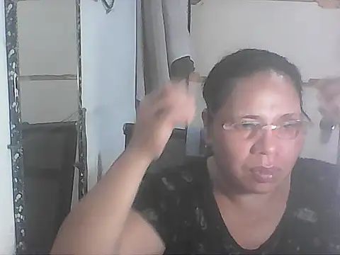 hotwet mama4uxx online show from 11/24/25, 11:32