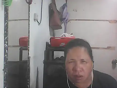 Snapshot of hotwet_mama4uxx chatting on 01/07/26, 10:40 hotwet mama4uxx online show from 01/07/26, 10:40