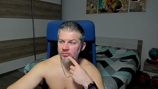 Snapshot of RobbyShawz chatting on 01/13/25, 10:58 RobbyShawz online show from 01/13/25, 10:58