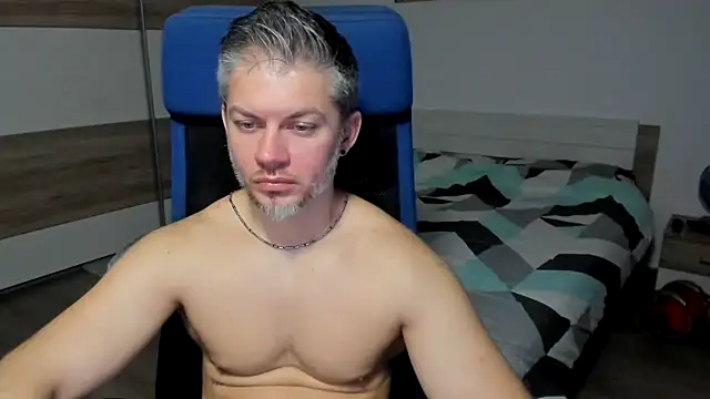 Snapshot of RobbyShawz chatting on 01/20/25, 11:02 RobbyShawz online show from 01/20/25, 11:02
