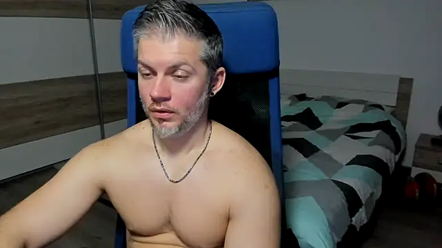 Snapshot of RobbyShawz chatting on 01/21/25, 10:41 RobbyShawz online show from 01/21/25, 10:41