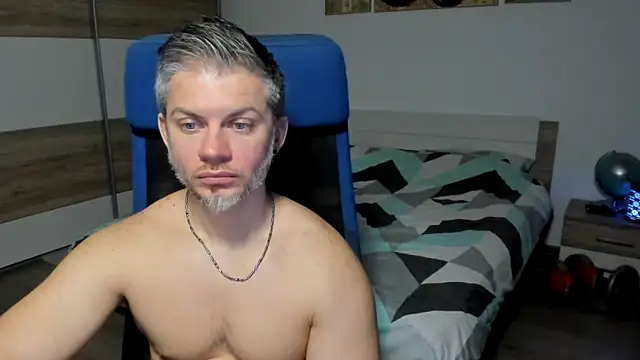 Snapshot of RobbyShawz chatting on 01/27/25, 10:16 RobbyShawz online show from 01/27/25, 10:16