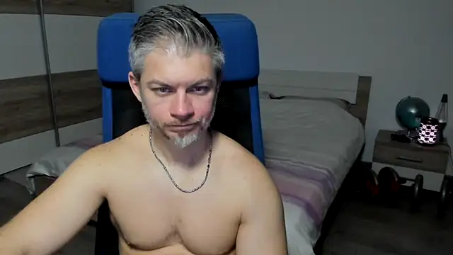 Snapshot of RobbyShawz chatting on 01/29/25, 10:27 RobbyShawz online show from 01/29/25, 10:27