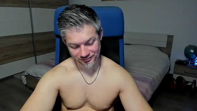 Snapshot of RobbyShawz chatting on 01/30/25, 05:41 RobbyShawz online show from 01/30/25, 05:41
