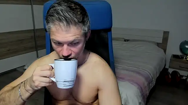 Snapshot of RobbyShawz chatting on 01/31/25, 05:30 RobbyShawz online show from 01/31/25, 05:30