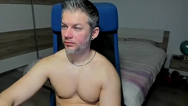 Snapshot of RobbyShawz chatting on 02/01/25, 05:39 RobbyShawz online show from 02/01/25, 05:39