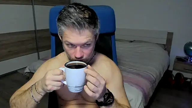 Snapshot of RobbyShawz chatting on 02/02/25, 06:04 RobbyShawz online show from 02/02/25, 06:04