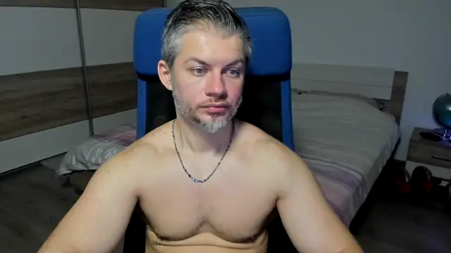 Snapshot of RobbyShawz chatting on 02/04/25, 11:27 RobbyShawz online show from 02/04/25, 11:27