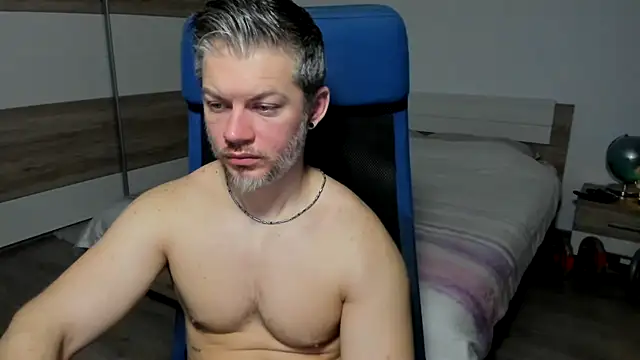 Snapshot of RobbyShawz chatting on 02/05/25, 05:20 RobbyShawz online show from 02/05/25, 05:20