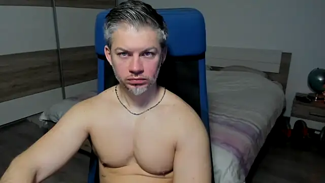 Snapshot of RobbyShawz chatting on 02/06/25, 05:35 RobbyShawz online show from 02/06/25, 05:35