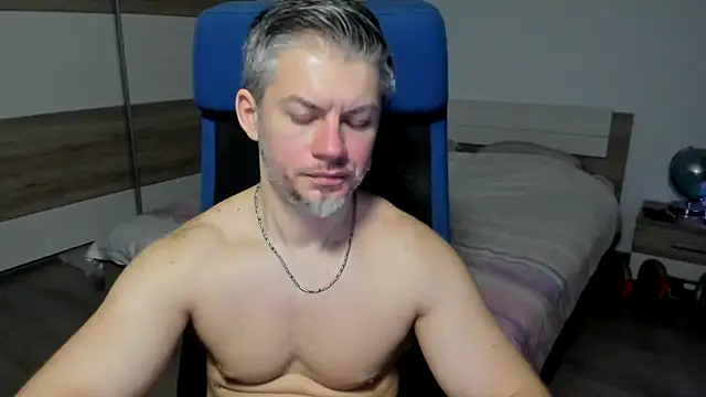 Snapshot of RobbyShawz chatting on 02/06/25, 11:21 RobbyShawz online show from 02/06/25, 11:21