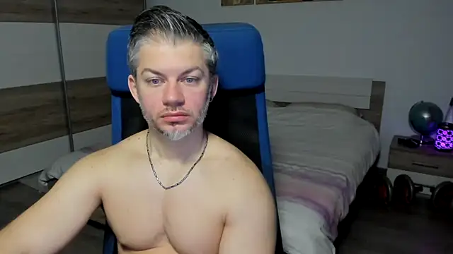 Snapshot of RobbyShawz chatting on 02/08/25, 05:51 RobbyShawz online show from 02/08/25, 05:51
