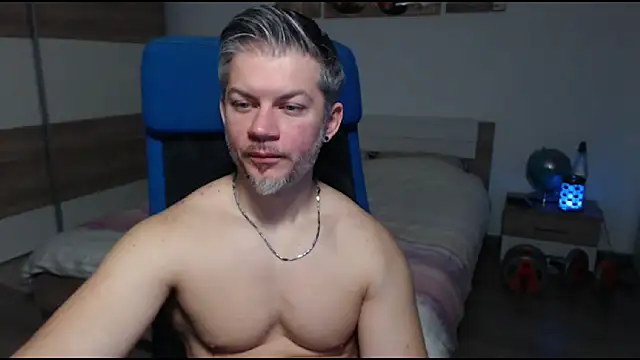 Snapshot of RobbyShawz chatting on 02/14/25, 06:34 RobbyShawz online show from 02/14/25, 06:34