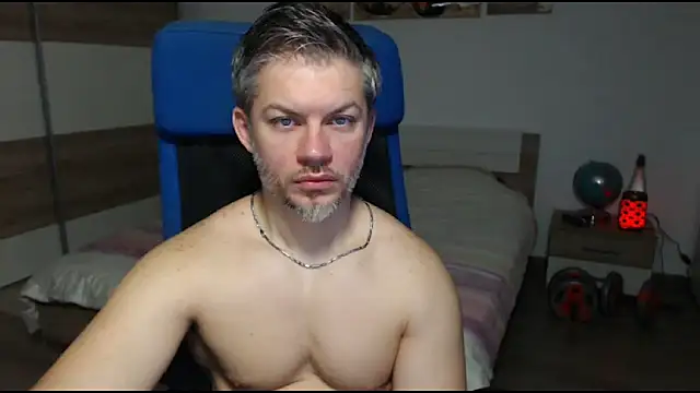 Snapshot of RobbyShawz chatting on 02/19/25, 05:16 RobbyShawz online show from 02/19/25, 05:16