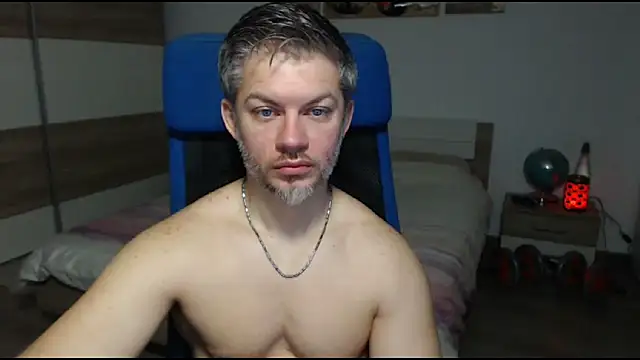 Snapshot of RobbyShawz chatting on 02/20/25, 05:23 RobbyShawz online show from 02/20/25, 05:23