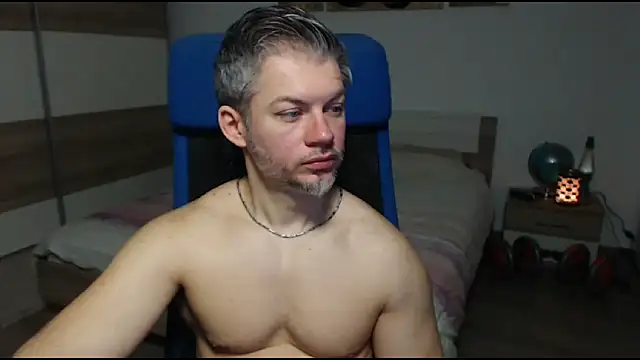 Snapshot of RobbyShawz chatting on 02/22/25, 05:44 RobbyShawz online show from 02/22/25, 05:44