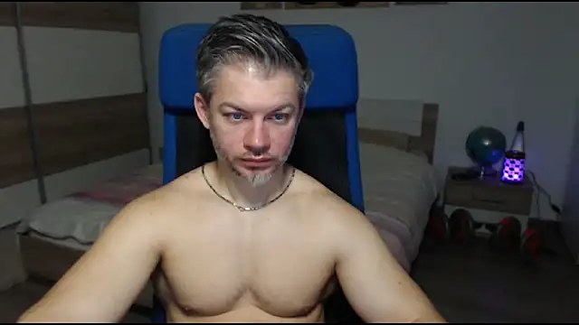 Snapshot of RobbyShawz chatting on 02/23/25, 05:56 RobbyShawz online show from 02/23/25, 05:56