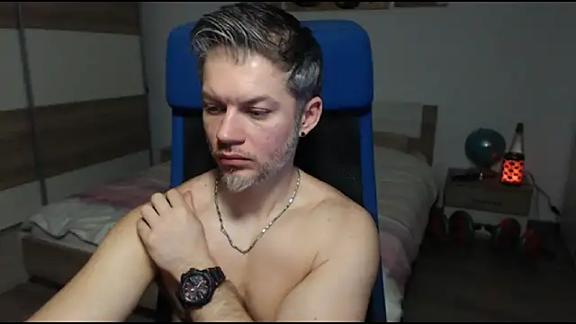 Snapshot of RobbyShawz chatting on 02/23/25, 10:28 RobbyShawz online show from 02/23/25, 10:28