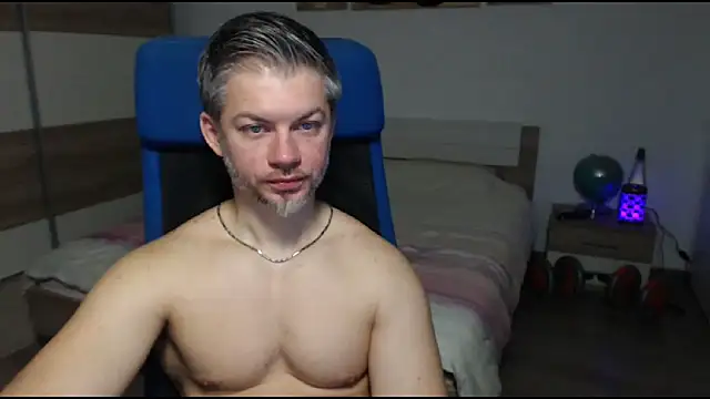 Snapshot of RobbyShawz chatting on 02/24/25, 05:54 RobbyShawz online show from 02/24/25, 05:54