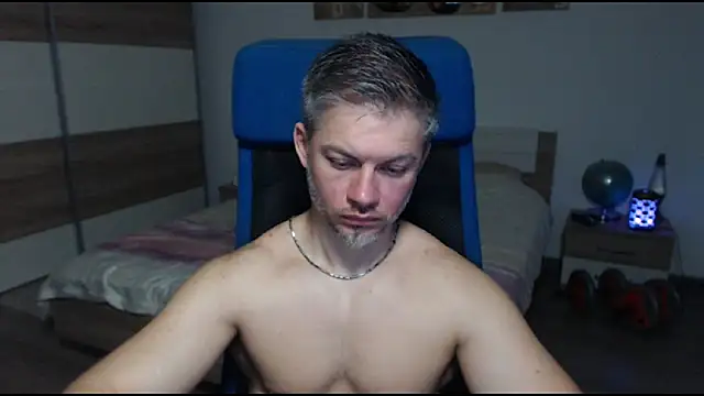 Snapshot of RobbyShawz chatting on 03/11/25, 11:12 RobbyShawz online show from 03/11/25, 11:12