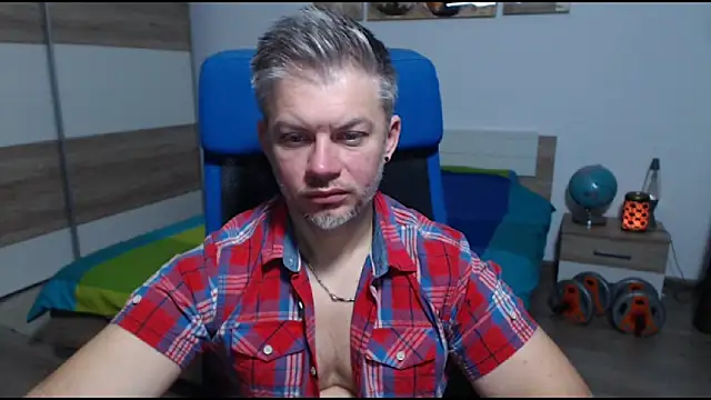 Snapshot of RobbyShawz chatting on 10/04/25, 04:21 RobbyShawz online show from 10/04/25, 04:21