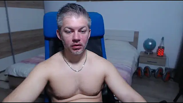 RobbyShawz online show from 12/02/25, 05:24